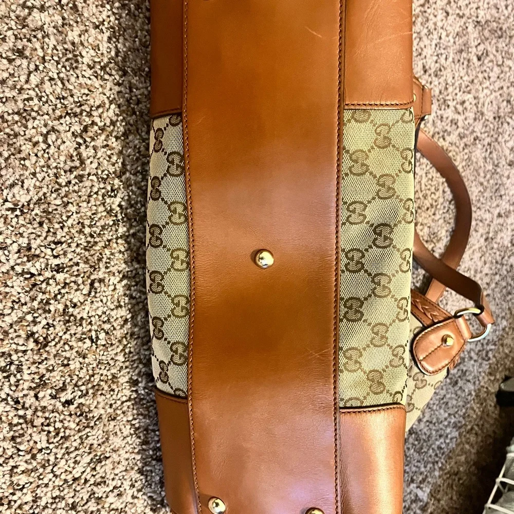 Gucci Beige and Brown Shoulder Bag - Picture 6 of 14